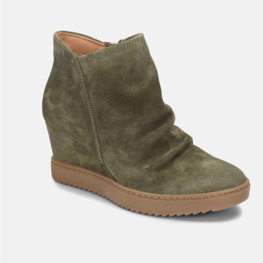 Sofft booties size 9 excellent condition
